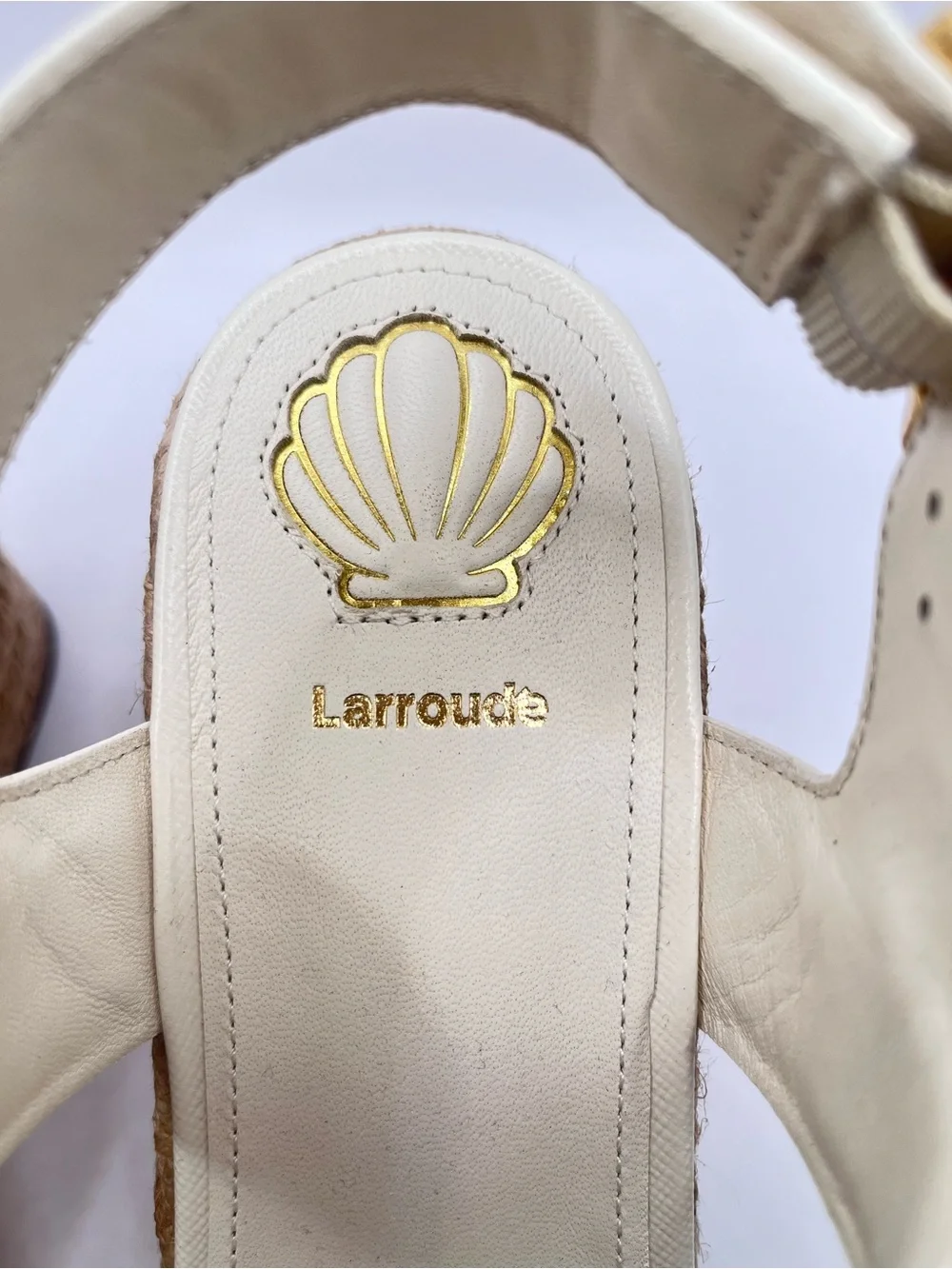 Larroude x Rosewood Madison New Espadrille Women's 8 Cream Wedge Sandals-Shells